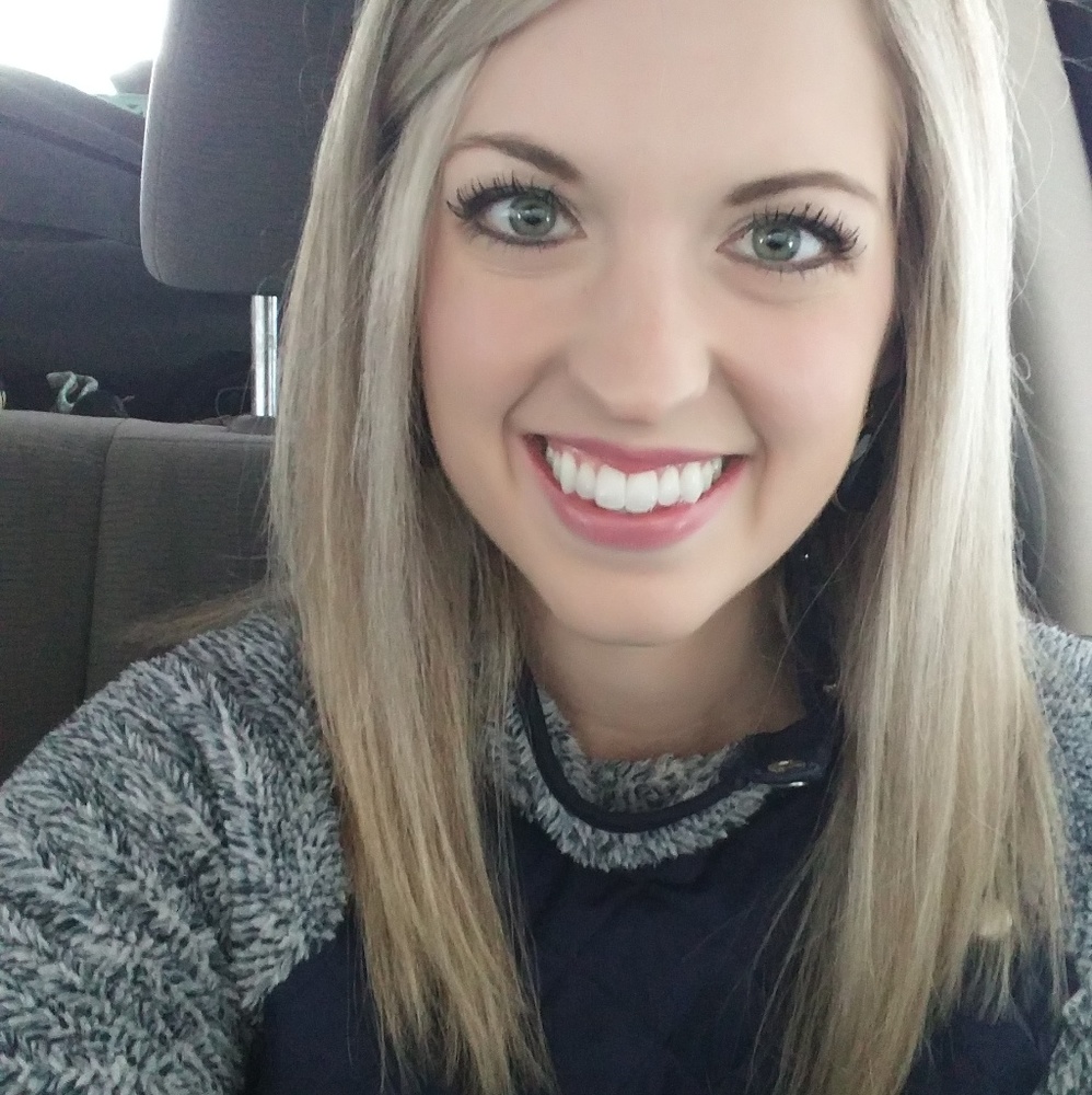 Meet your Posher, Alyssa